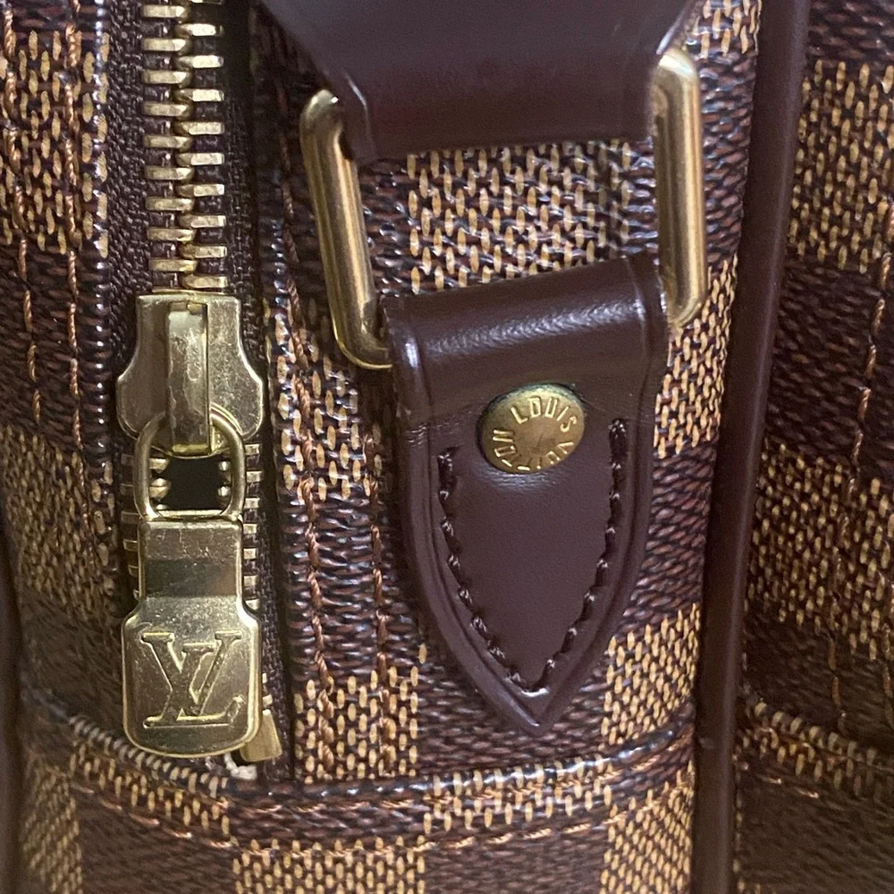 Louis Vuitton Denier Ebene Reporter PM size